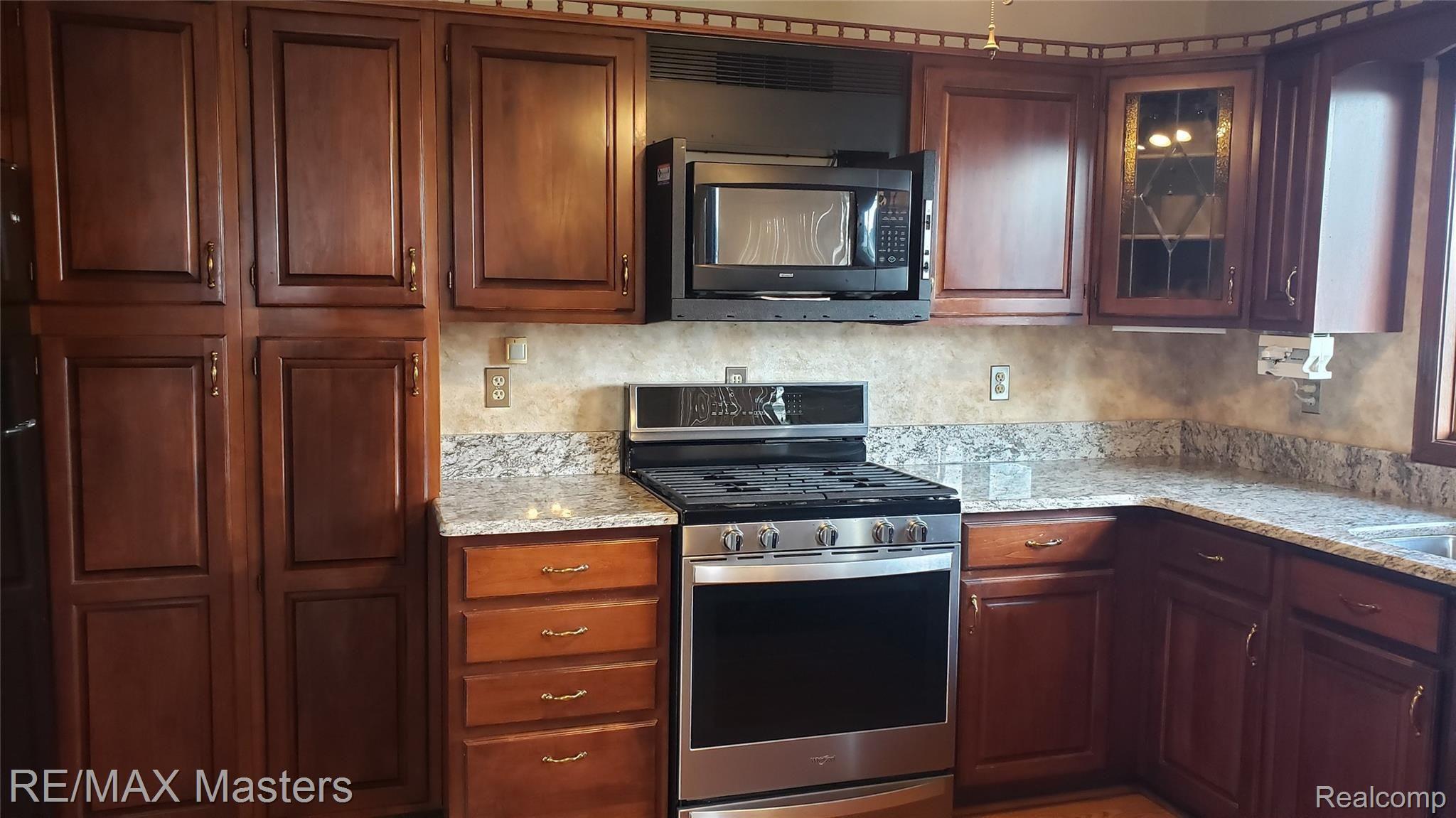 2466 Carleton West Road Carleton, MI 48117 - Photo 4 of 48 20210409_085649.jpg