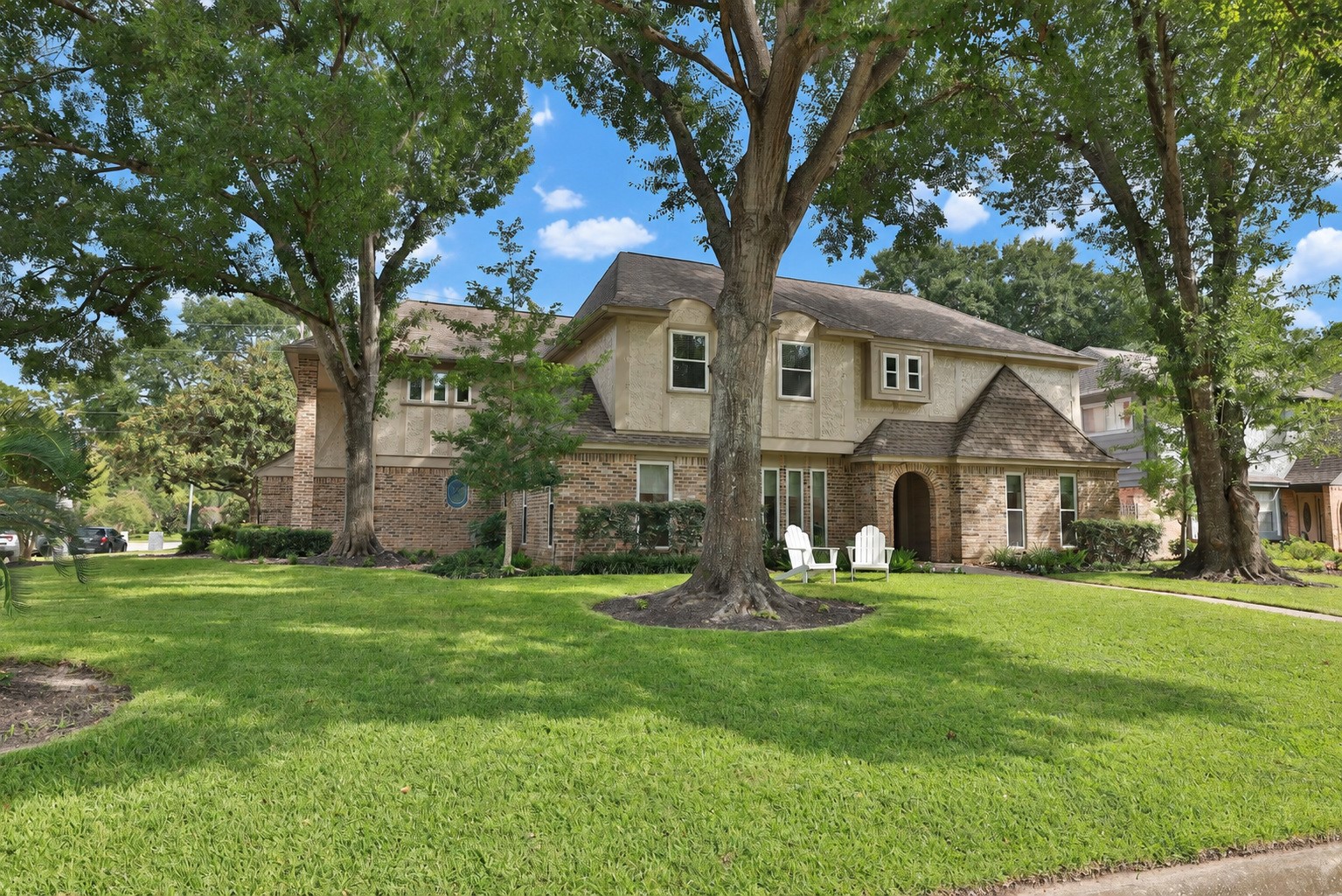 9203 Godstone Lane Spring, TX 77379 - Photo 1 of 38 This spacious estate home sits on a large 10,140 SF corner lot with a pool, which is ideal for Houston’s summer months.