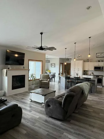 $419,900 | 301 7th Street Northwest, New Richland, MN 56072