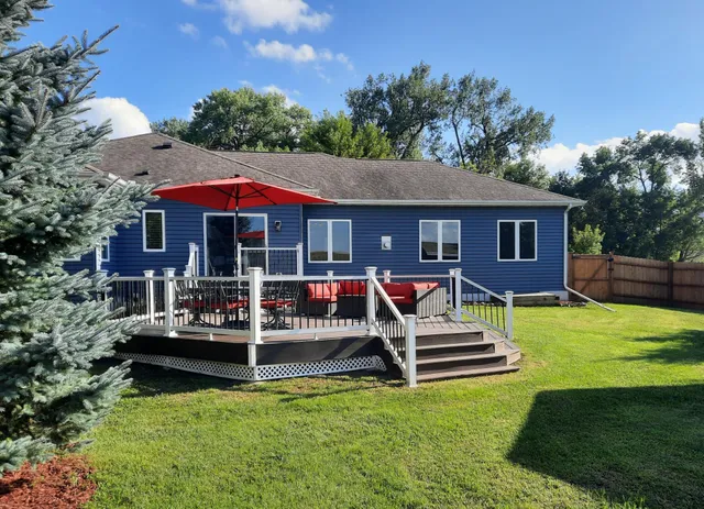 $419,900 | 301 7th Street Northwest, New Richland, MN 56072