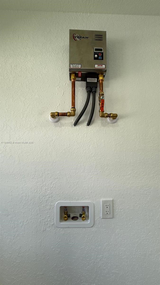 20 Northwest 197th Street Miami Gardens, FL 33169 - Photo 43 of 48 a view of workspace with equipment