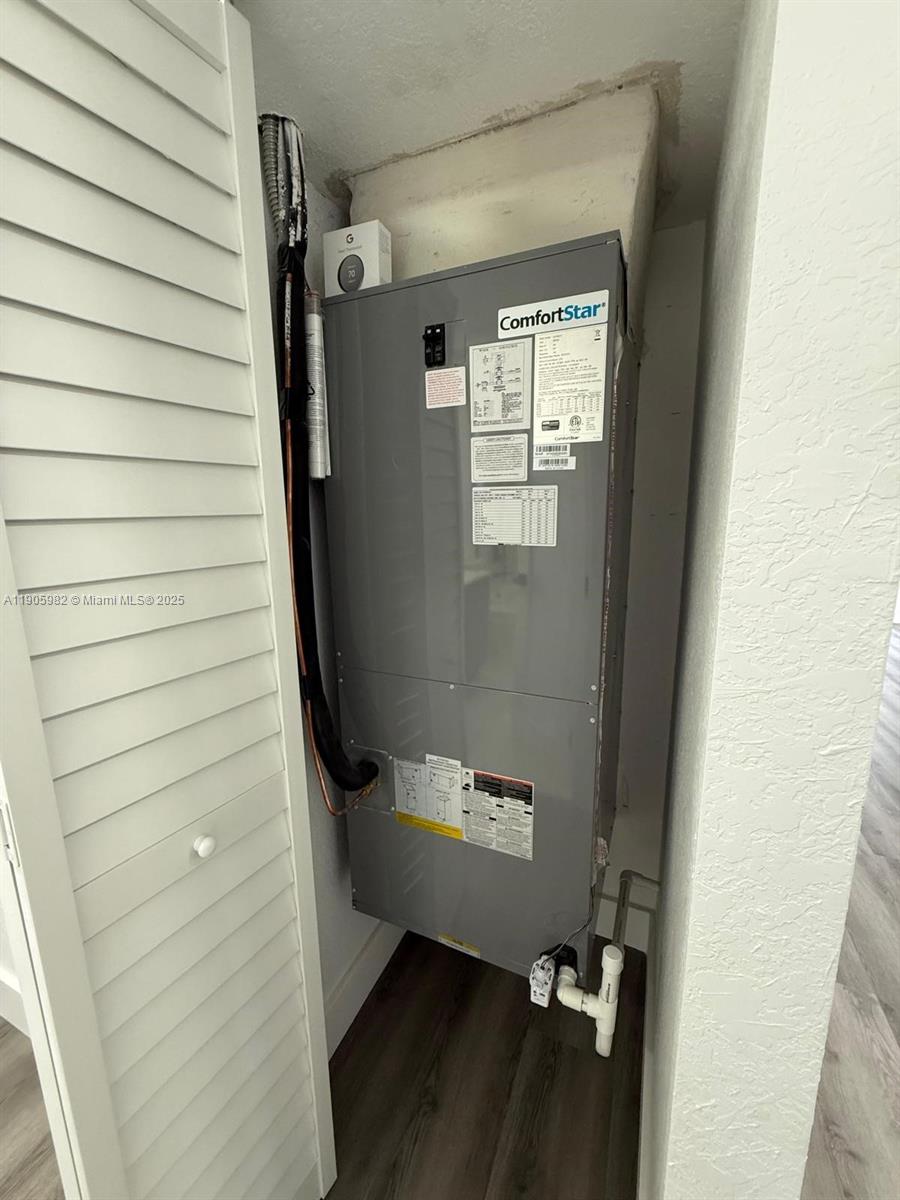 20 Northwest 197th Street Miami Gardens, FL 33169 - Photo 45 of 48 a view of door