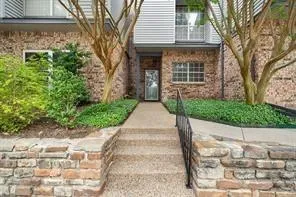 $1,895 | 2506 Wedglea Drive, Unit 105, Dallas, TX 75211