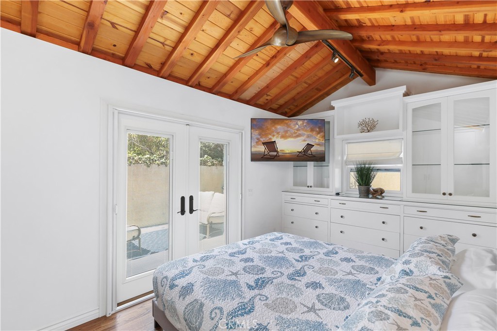 1029 Glenneyre Street Laguna Beach, CA 92651 - Photo 14 of 45