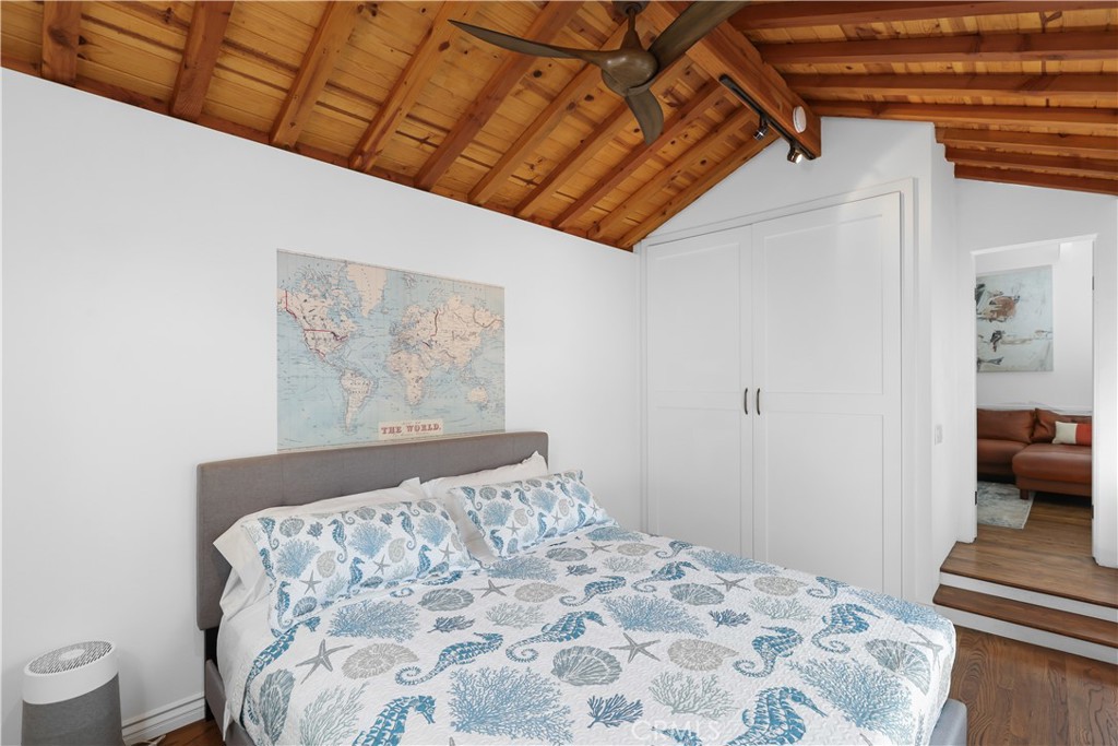 1029 Glenneyre Street Laguna Beach, CA 92651 - Photo 16 of 45