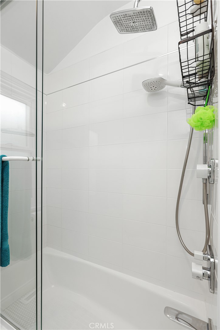 1029 Glenneyre Street Laguna Beach, CA 92651 - Photo 22 of 45