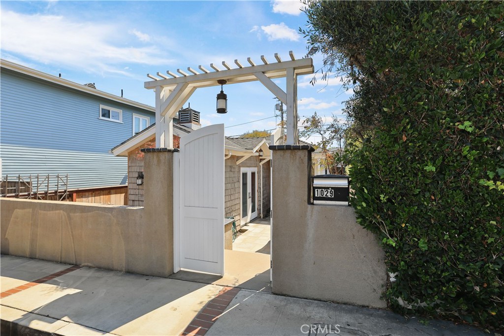 1029 Glenneyre Street Laguna Beach, CA 92651 - Photo 35 of 45