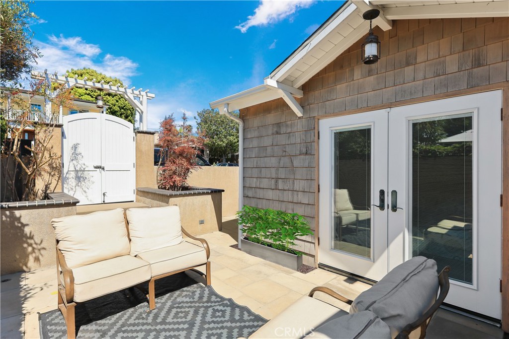 1029 Glenneyre Street Laguna Beach, CA 92651 - Photo 38 of 45