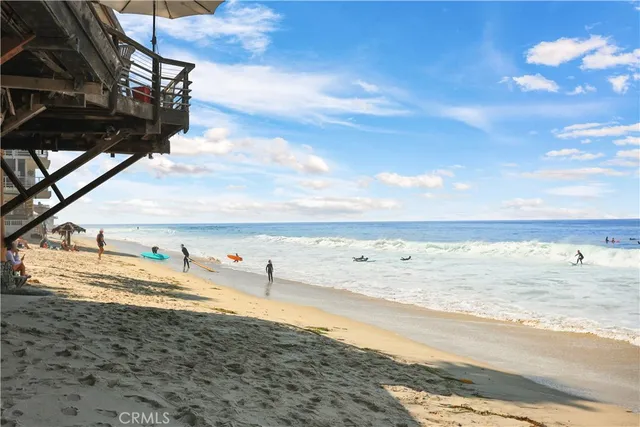 $1,999,000 | 1029 Glenneyre Street, Laguna Beach, CA 92651