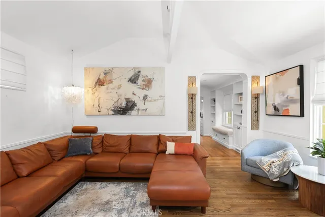 $1,999,000 | 1029 Glenneyre Street, Laguna Beach, CA 92651