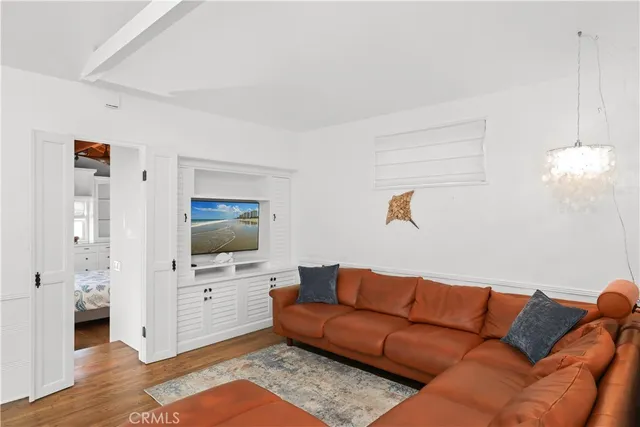 $1,999,000 | 1029 Glenneyre Street, Laguna Beach, CA 92651