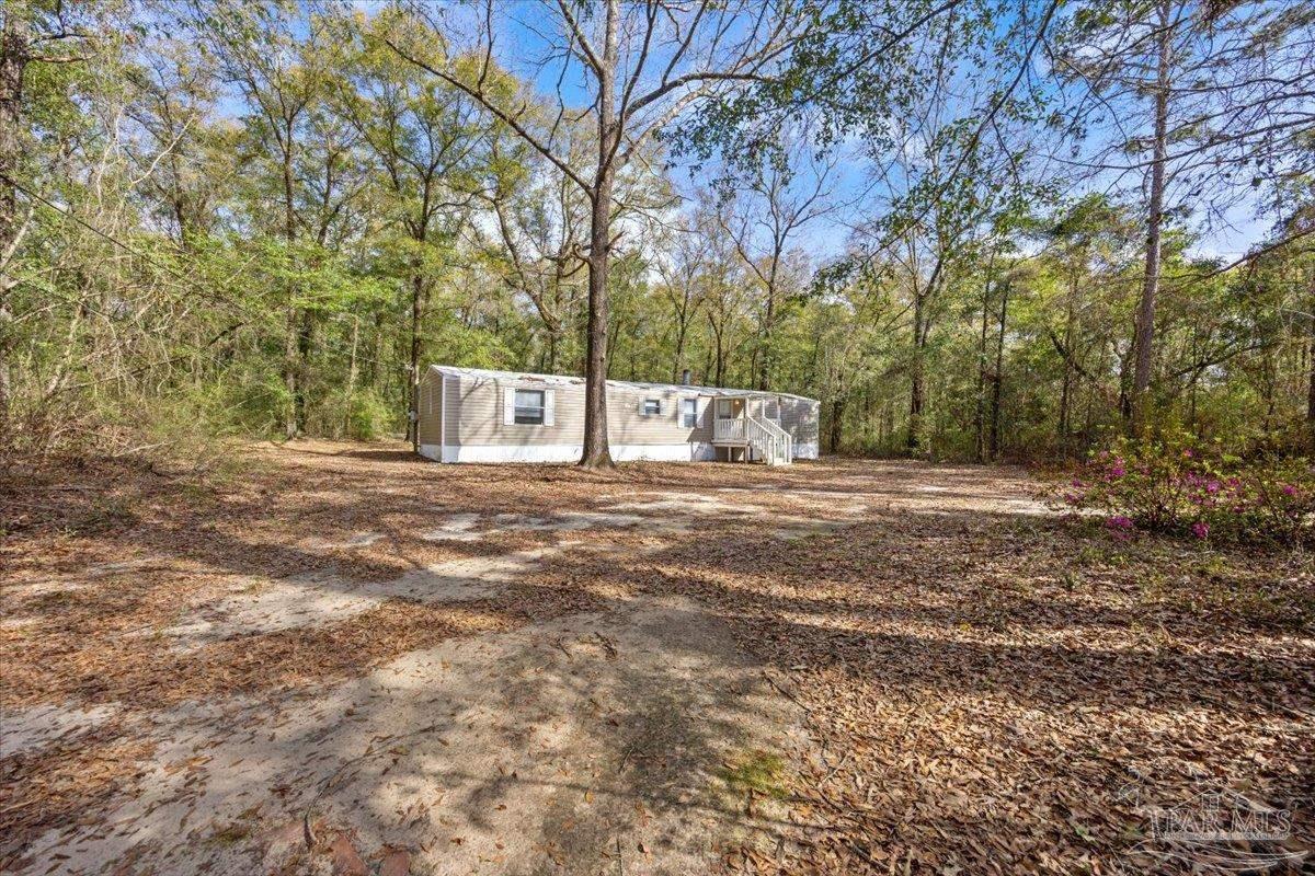 148 McLaughlin Road Milton, FL 32570 - Photo 2 of 15