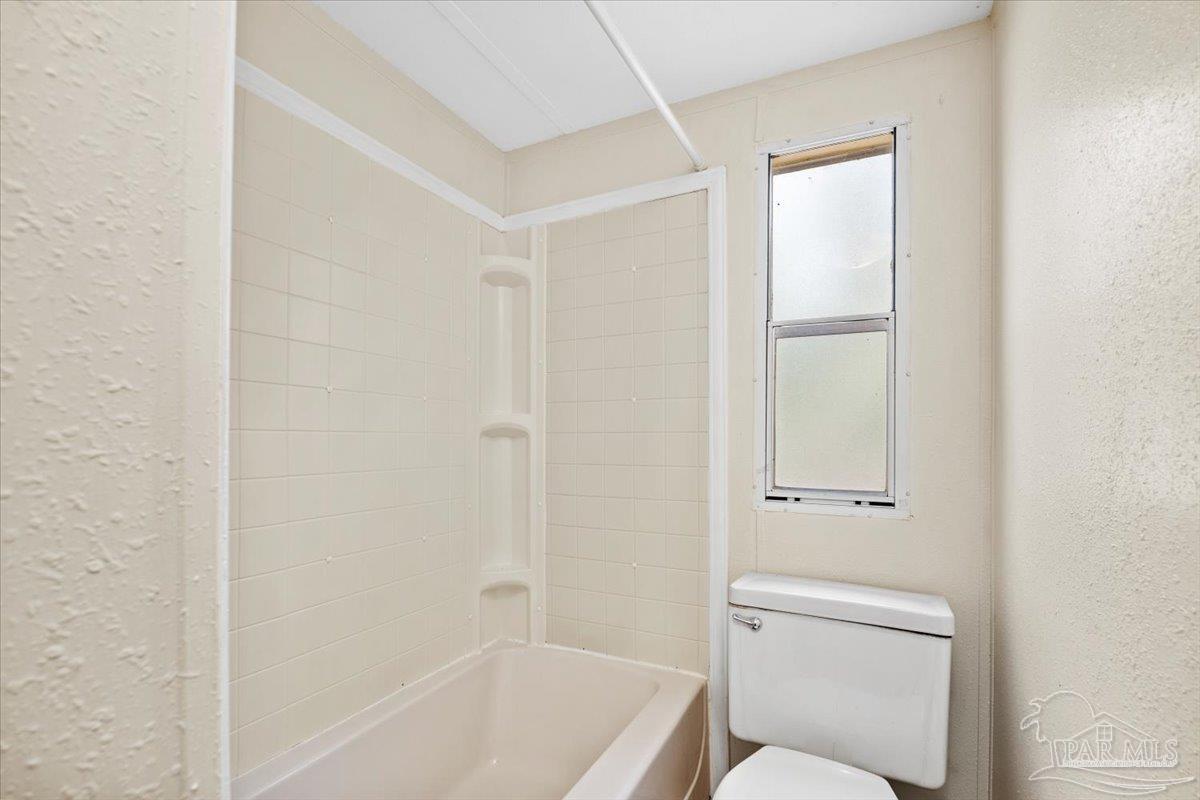 148 McLaughlin Road Milton, FL 32570 - Photo 9 of 15