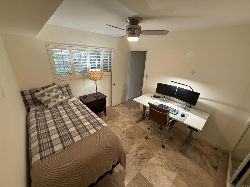 2352 Altisma Way, Unit 9 Carlsbad, CA 92009 - Photo 11 of 14