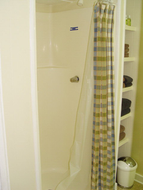 107 George Street Fairhope, AL 36532 - Photo 17 of 20 Shower