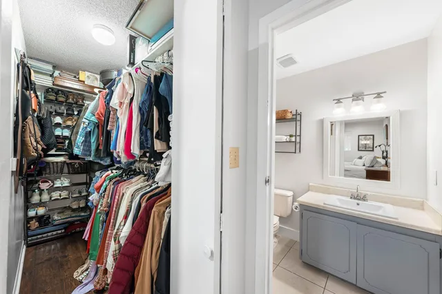 $300,000 | 32 7th Avenue, Unit 120, Shalimar, FL 32579