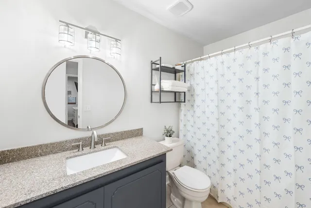 $300,000 | 32 7th Avenue, Unit 120, Shalimar, FL 32579