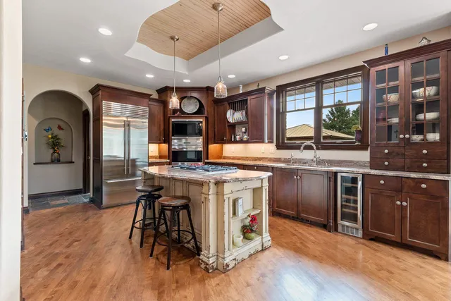 $949,900 | 4349 Windemer Lane, Hobart, WI 54155