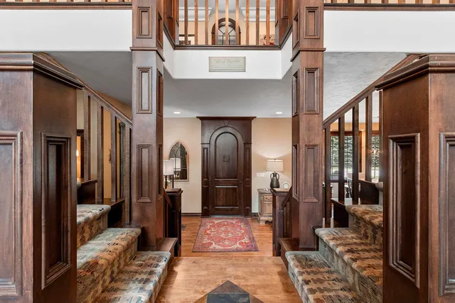 $949,900 | 4349 Windemer Lane, Hobart, WI 54155