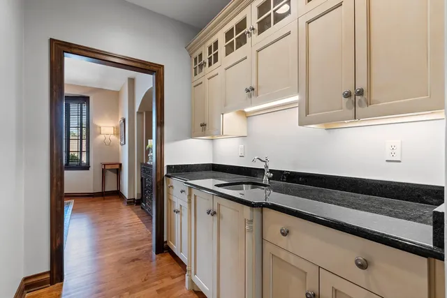 $949,900 | 4349 Windemer Lane, Hobart, WI 54155