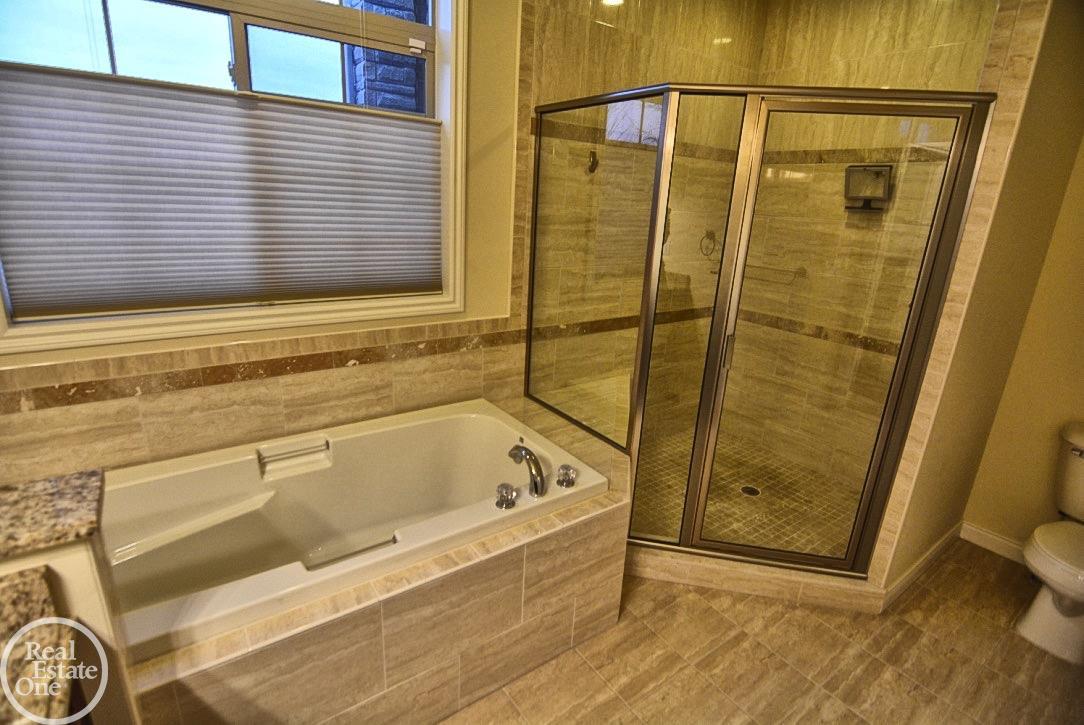 8908 Ridge Drive Washington, MI 48095 - Photo 24 of 58 31316461-23.JPG
