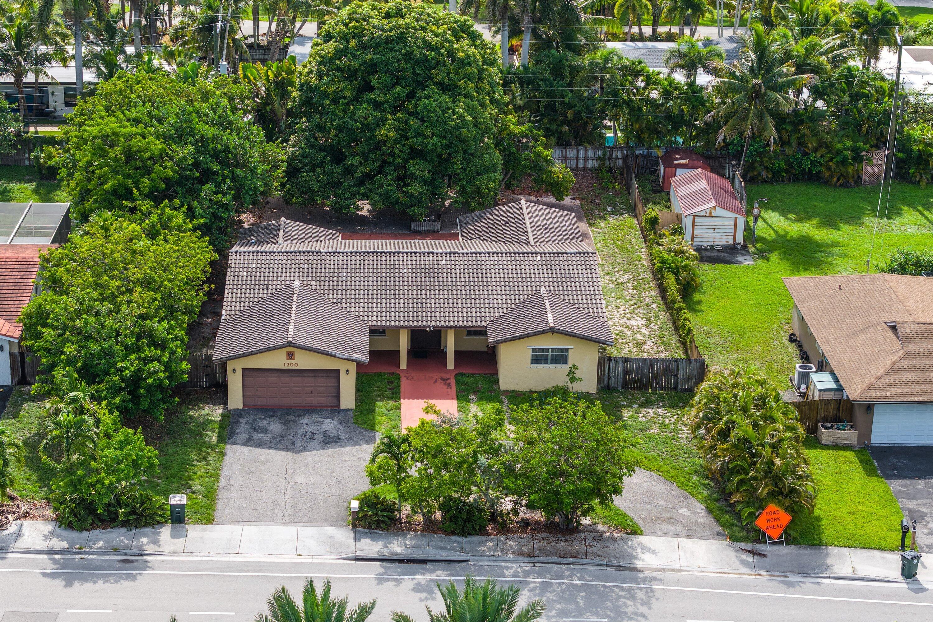1200 Northwest 4th Avenue Boca Raton, FL 33432 - Photo 4 of 24 031-1200Northwest4thAvenue-BocaRaton-FL-