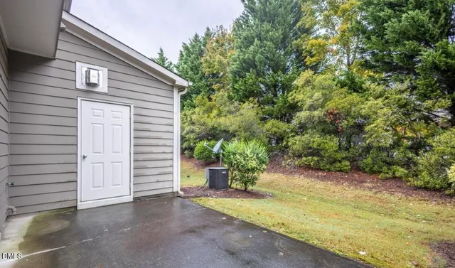 $2,100 | 706 Mardonie Reach Lane, Cary, NC 27519