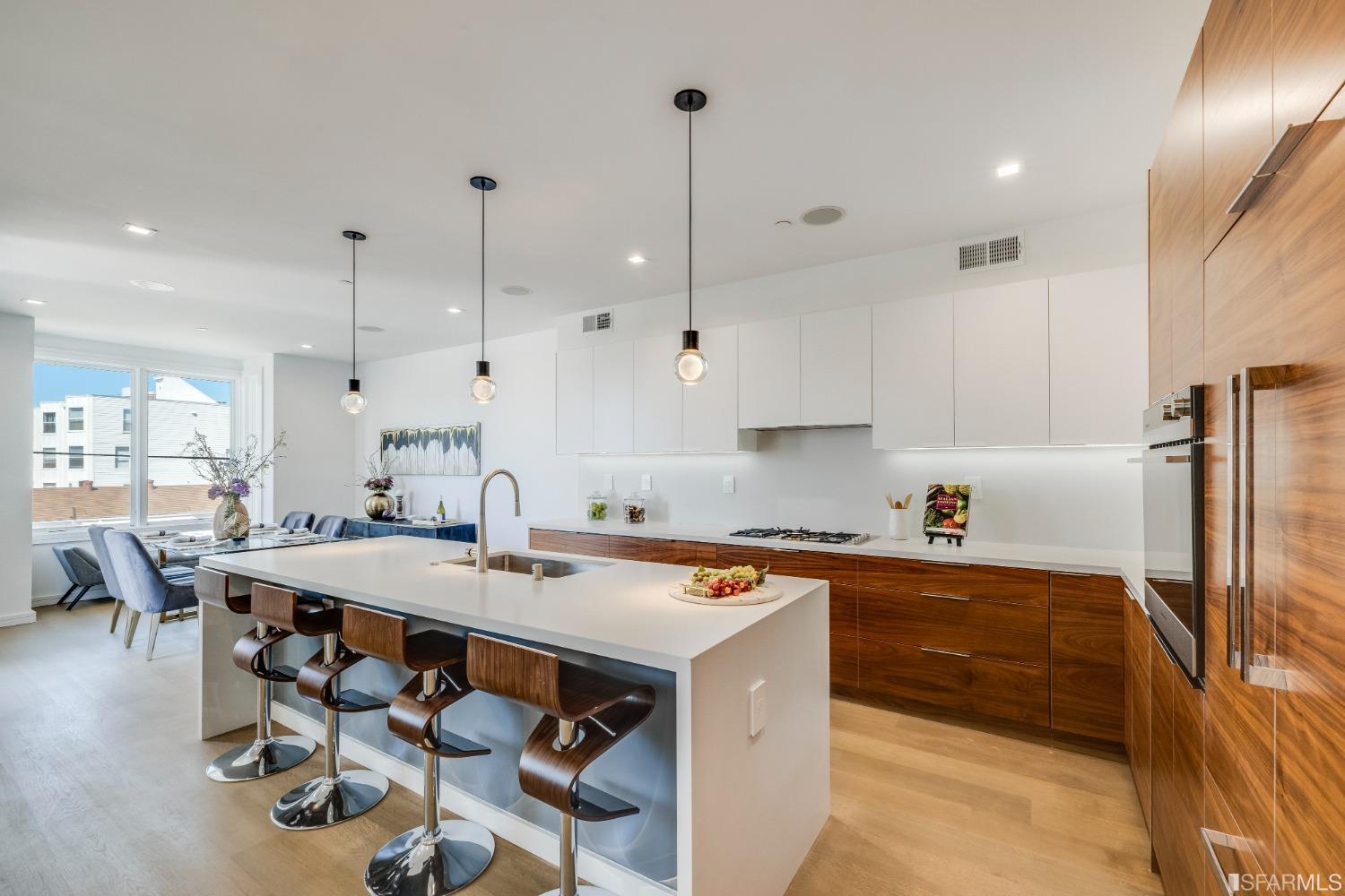 2829 25th Street, Unit 3 San Francisco, CA 94110 - Photo 2 of 60