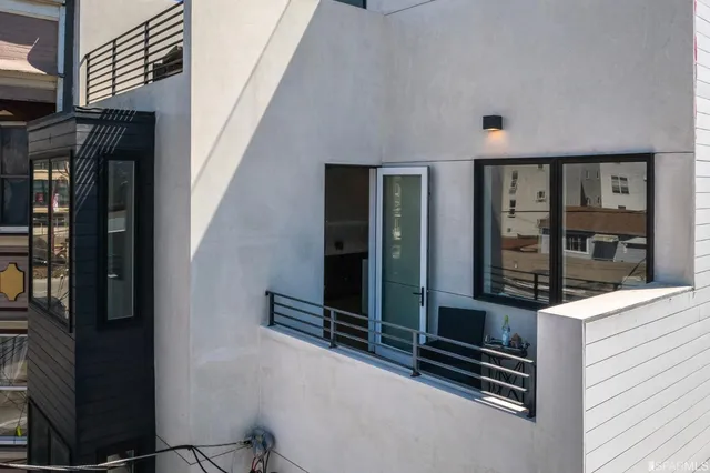 $1,395,000 | 2829 25th Street, Unit 3, San Francisco, CA 94110