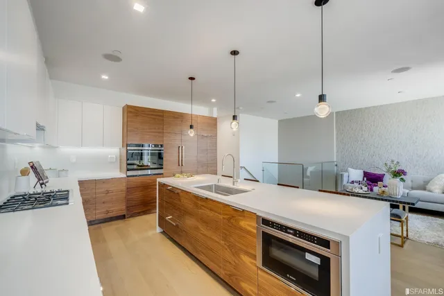 $1,395,000 | 2829 25th Street, Unit 3, San Francisco, CA 94110