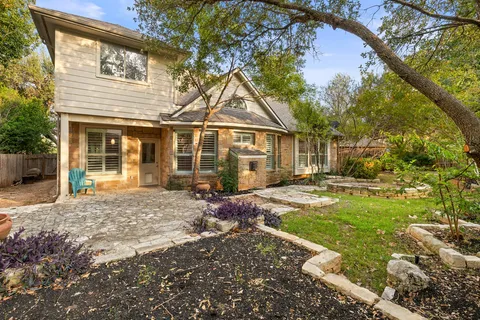 $749,500 | 908 Golden Palomino Court, Austin, TX 78732