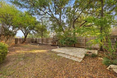 $749,500 | 908 Golden Palomino Court, Austin, TX 78732