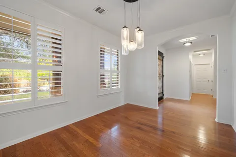 $749,500 | 908 Golden Palomino Court, Austin, TX 78732