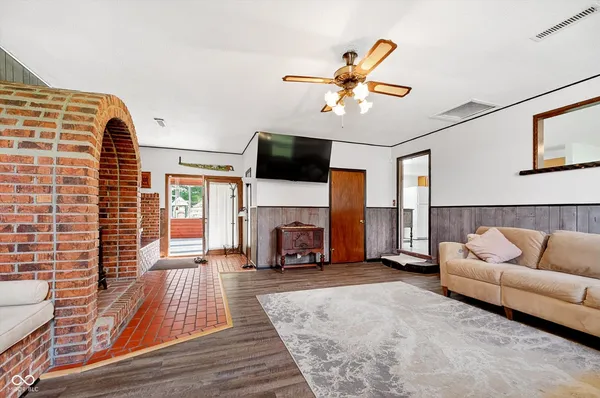 $325,000 | 9348 East State Road 240, Coatesville, IN 46121