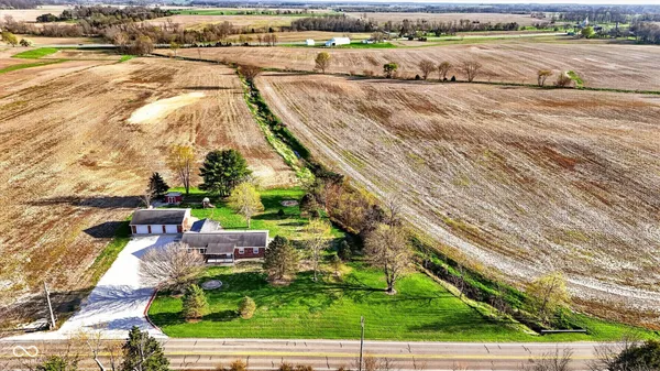 $325,000 | 9348 East State Road 240, Coatesville, IN 46121