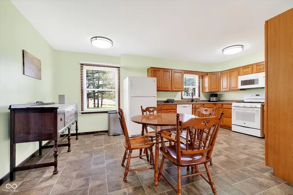 $325,000 | 9348 East State Road 240, Coatesville, IN 46121