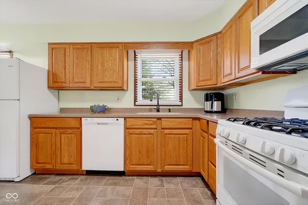 $325,000 | 9348 East State Road 240, Coatesville, IN 46121