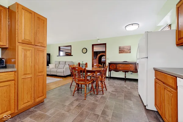 $325,000 | 9348 East State Road 240, Coatesville, IN 46121