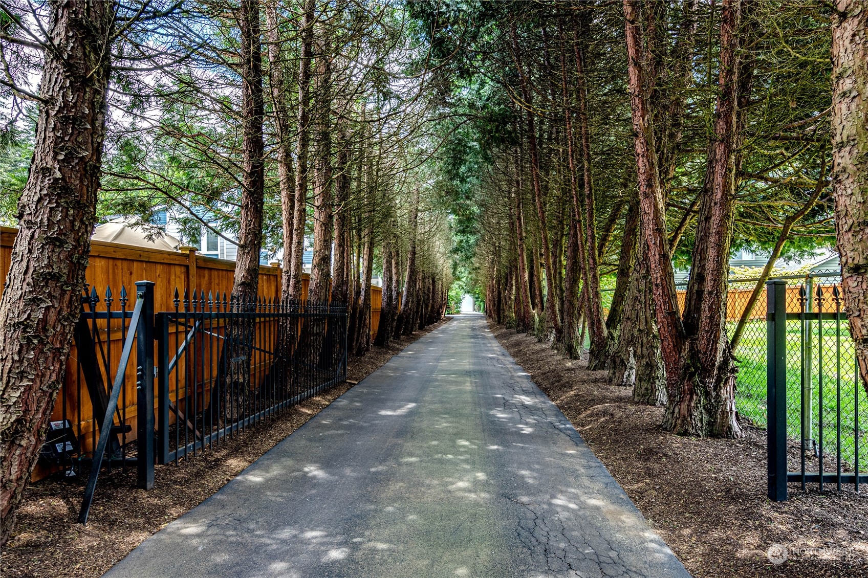 17129 North Road Bothell, WA 98012 - Photo 40 of 40 a view of entryway