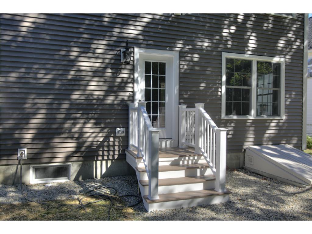 56 Park Street Exeter, NH 03833 - Photo 4 of 31