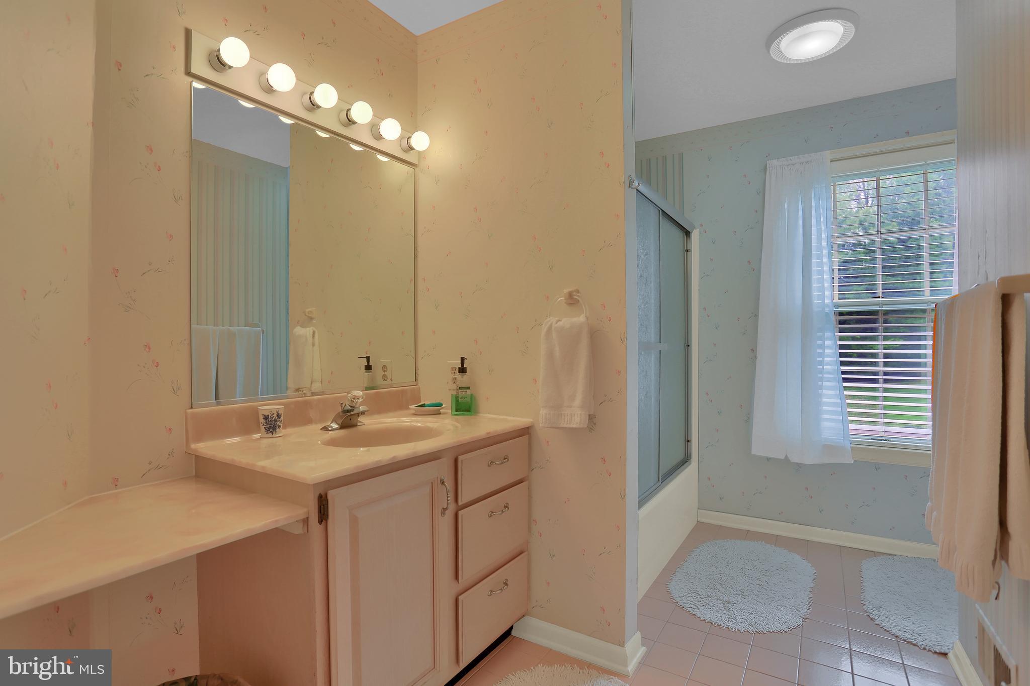 12891 Line Road New Freedom, PA 17349 - Photo 47 of 81 Full bath - level 2