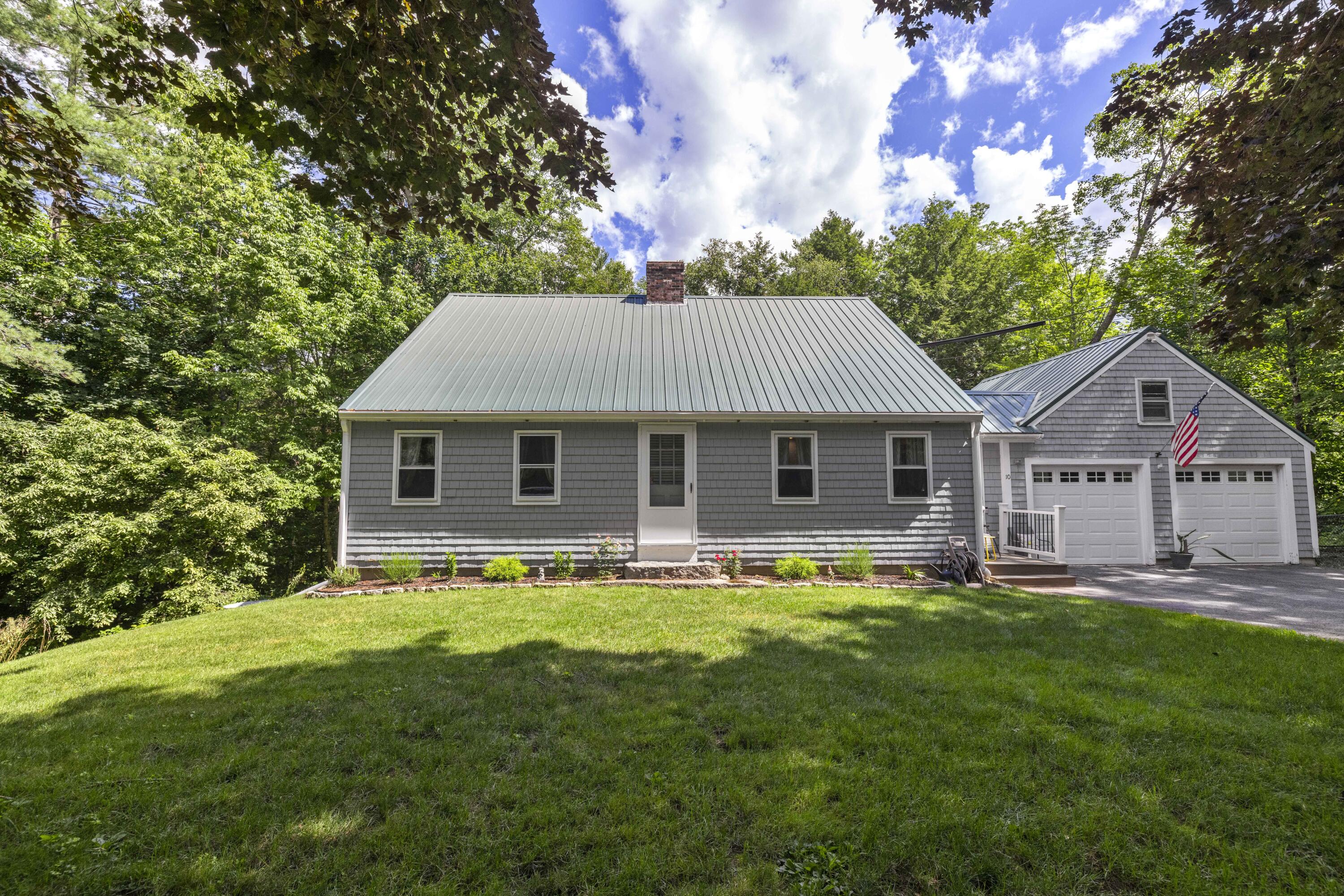 10 Hurricane Road Gorham, ME 04038 - Photo 38 of 38 Front