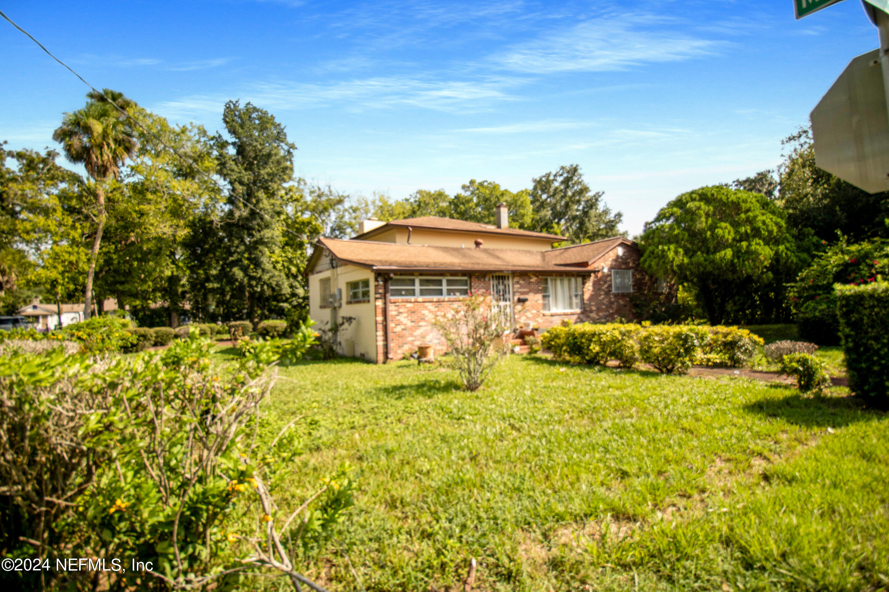 411 Maple Street Daytona Beach, FL 32114 - Photo 2 of 23 IMG_6580