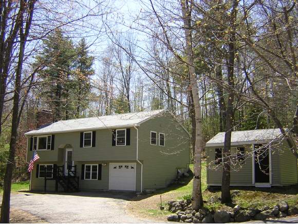 641 Cross Country Road Pembroke, NH 03275 - Photo 1 of 1