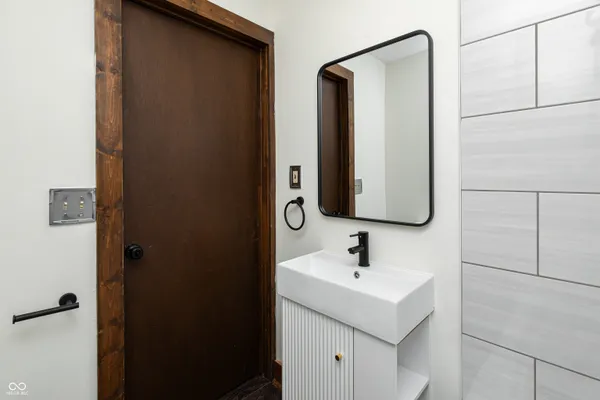 $1,750 | 2107 North Pennsylvania Street, Unit 4, Indianapolis, IN 46202