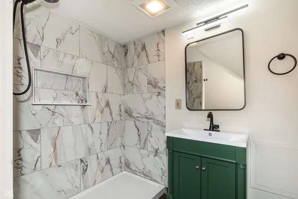 $1,750 | 2107 North Pennsylvania Street, Unit 4, Indianapolis, IN 46202