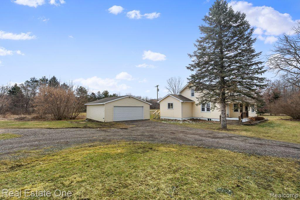 5815 Pratt Road Lapeer, MI 48446 - Photo 3 of 34 Gallery Image 3