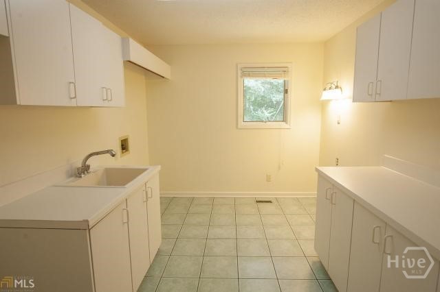 1641 Wild Azalea Lane Athens, GA 30606 - Photo 9 of 16 Laundry Room