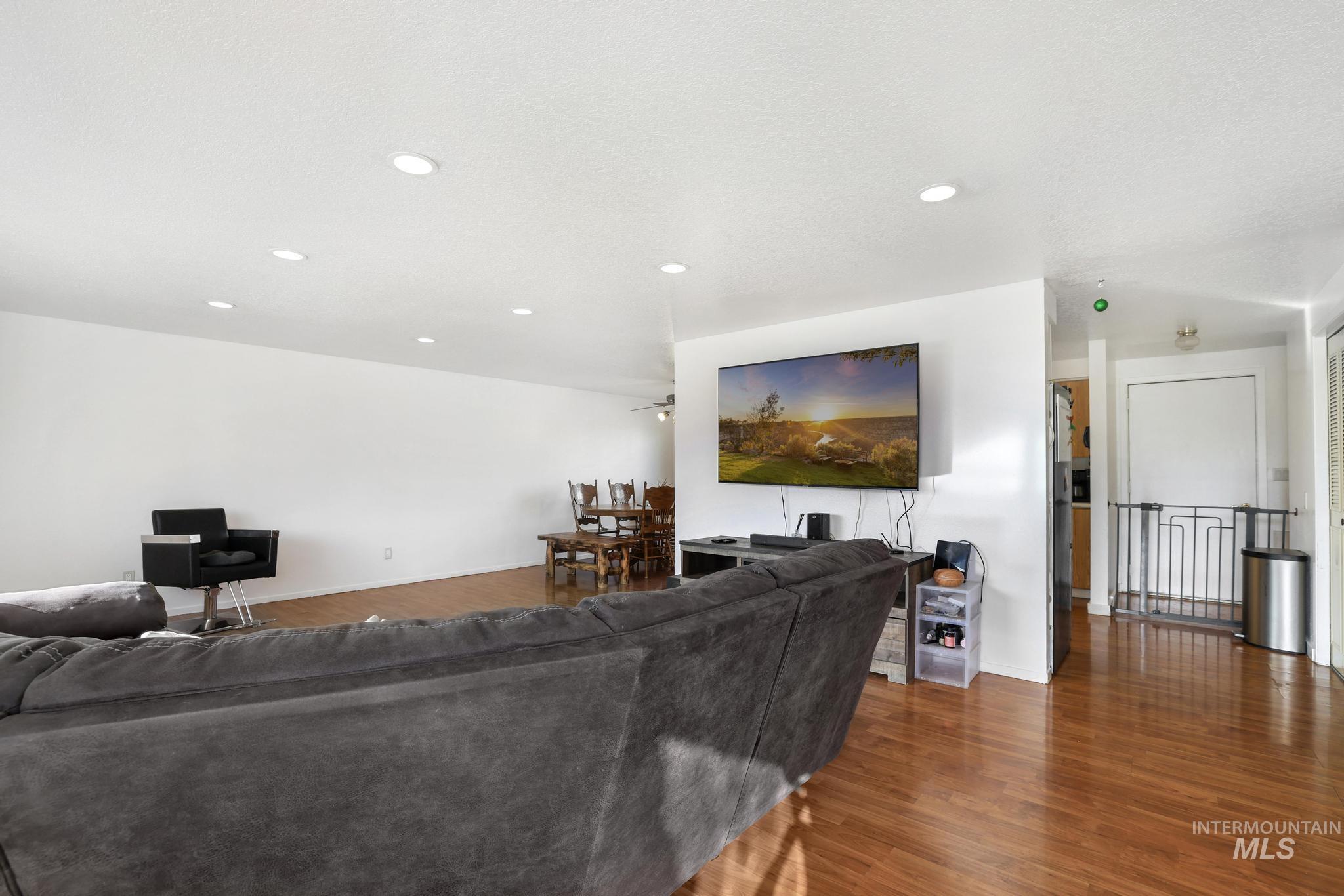 440 Washington Street Kimberly, ID 83341 - Photo 5 of 25