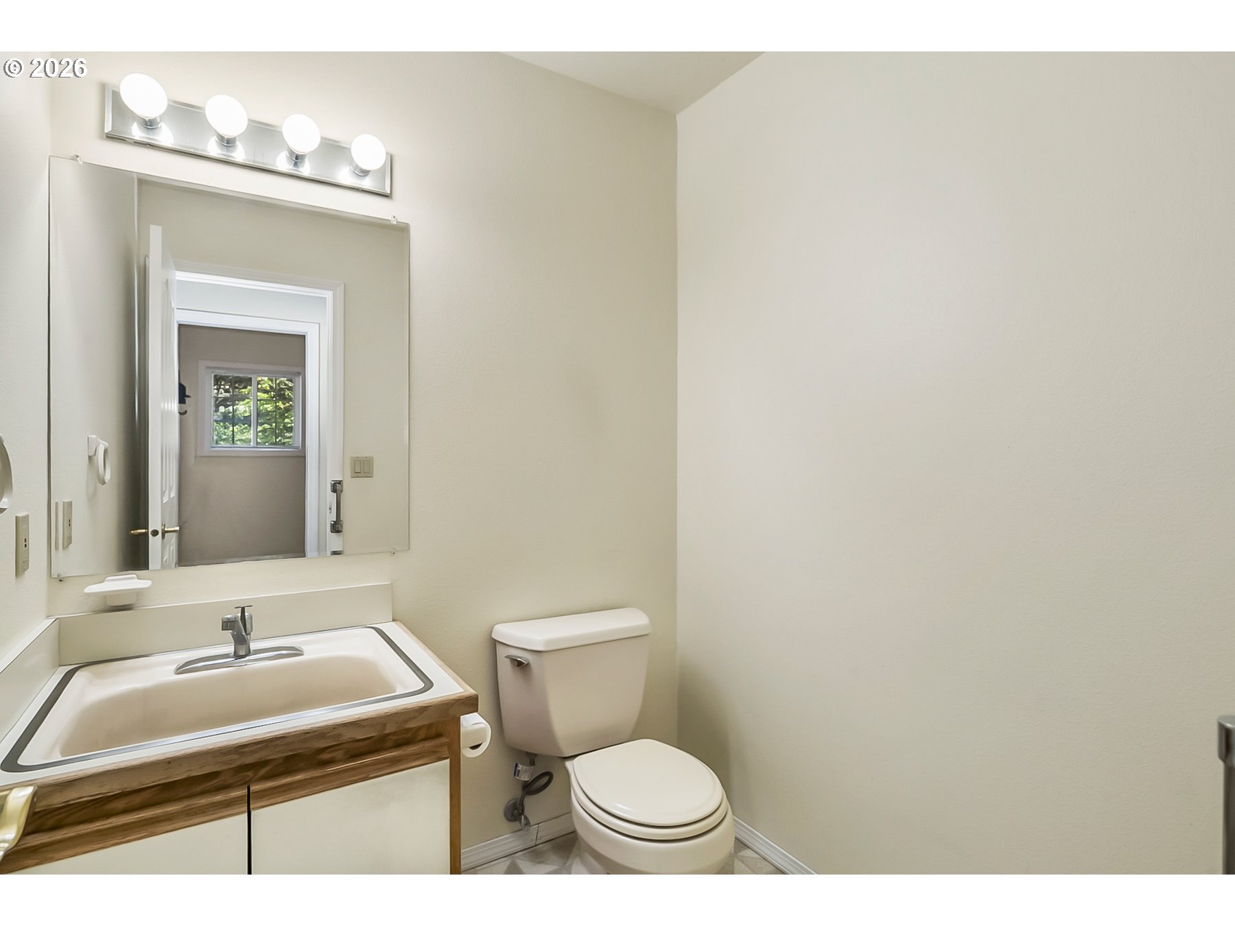 64507 McGrath Road Bend, OR 97701 - Photo 21 of 46 Bathroom
